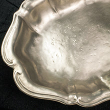 Load image into Gallery viewer, Queen Anne Oval Bowl