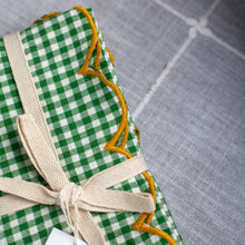 Load image into Gallery viewer, Green Cotton Scalloped Napkins with Contrasting Stitched Edges, Set of 4