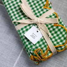 Load image into Gallery viewer, Green Cotton Scalloped Napkins with Contrasting Stitched Edges, Set of 4