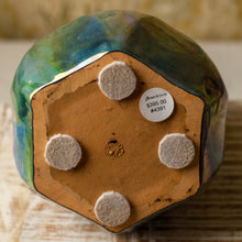 Load image into Gallery viewer, Alphonse Cytere Faceted Vase