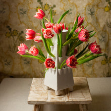Load image into Gallery viewer, Aptos Ceramic Tulipiere