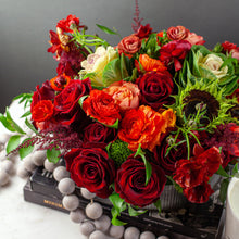 Load image into Gallery viewer, Designer's Choice MARKET FLORAL