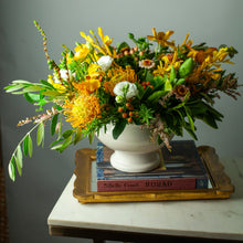 Load image into Gallery viewer, Designer's Choice MARKET FLORAL
