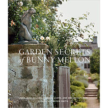 Load image into Gallery viewer, Garden Secrets of Bunny Mellon