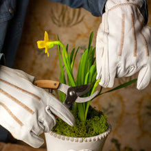 Load image into Gallery viewer, Goatskin Leather Gardening Gloves