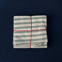 Load image into Gallery viewer, Suzette Napkins, Set of 4, Serviettes de Table
