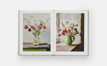 Load image into Gallery viewer, The Tulip Garden: Growing and Collecting Species, Rare and Annual Varieties
