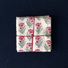 Load image into Gallery viewer, Suzette Napkins, Set of 4, Serviettes de Table
