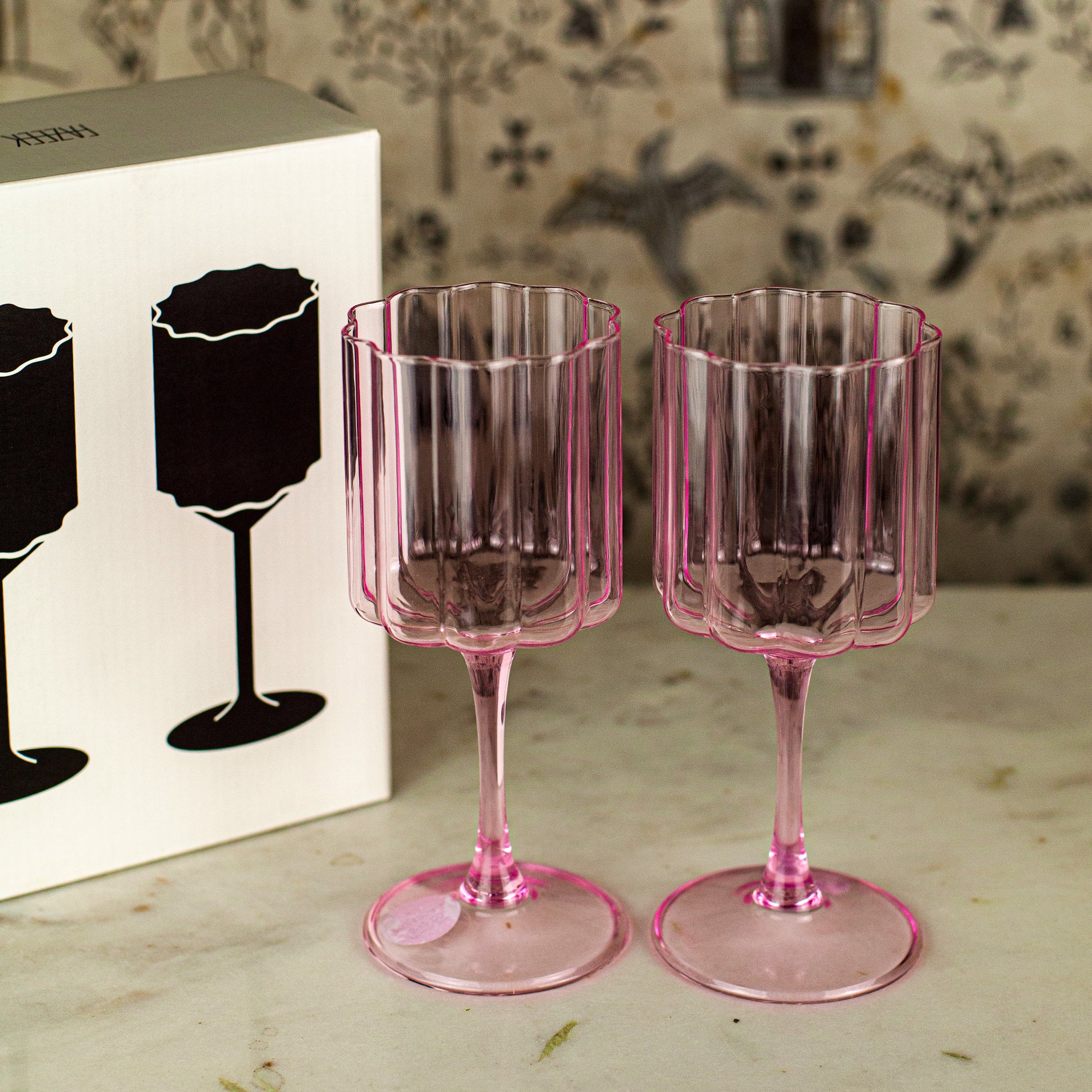 Fazeek Wave Pink Wine Glasses