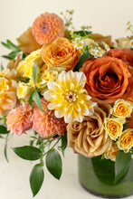 Load image into Gallery viewer, Designer&#39;s Choice MARKET FLORAL
