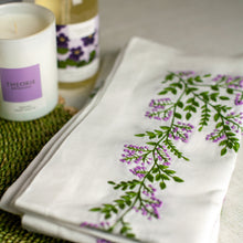 Load image into Gallery viewer, Wild Berry Vine Embroidered Napkins, Set of 4
