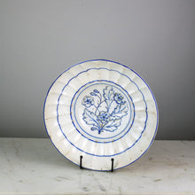 Load image into Gallery viewer, Waechterbach blue and white bowl
