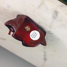 Load image into Gallery viewer, Zsolnay Eosin Snail - dark red
