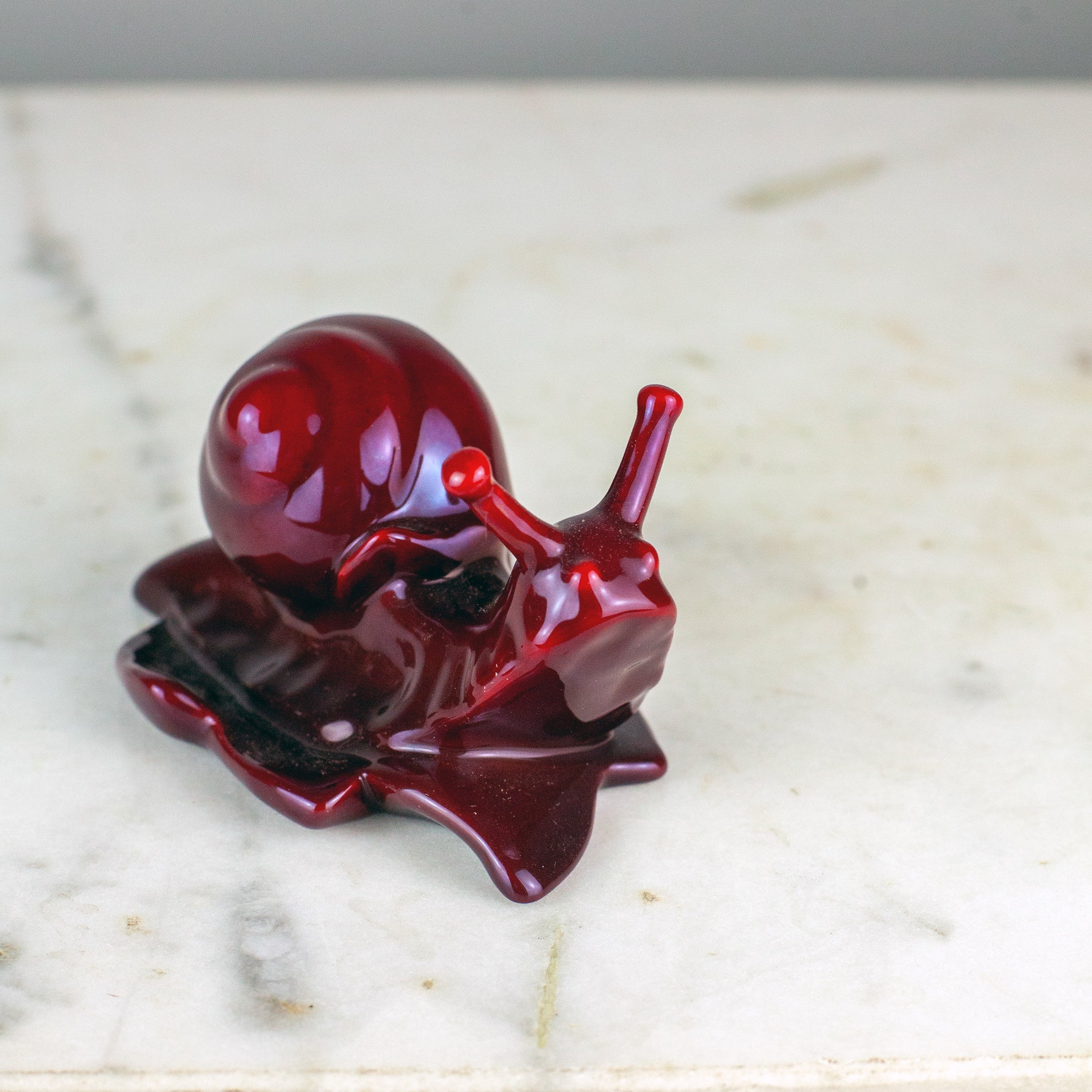 Zsolnay Eosin Snail - dark red