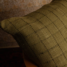 Load image into Gallery viewer, TREKO Pillow Karu Emerald/Apple Green 26x26&quot;
