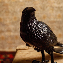 Load image into Gallery viewer, Decorative Crow Pair
