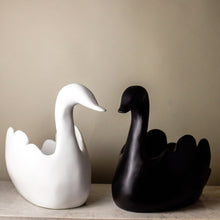 Load image into Gallery viewer, Tina Frey Swan Vessel, Medium
