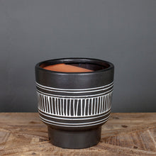 Load image into Gallery viewer, Kojo Vase
