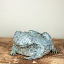 Load image into Gallery viewer, Vintage Brass Garden Frog
