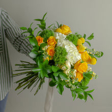 Load image into Gallery viewer, Hand-tied Bouquet
