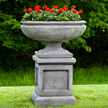 Load image into Gallery viewer, St. Louis Planter &amp; Plinth -GA
